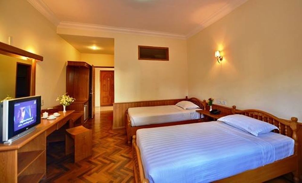 Win Unity Hotel Pyin Oo Lwin Εξωτερικό φωτογραφία